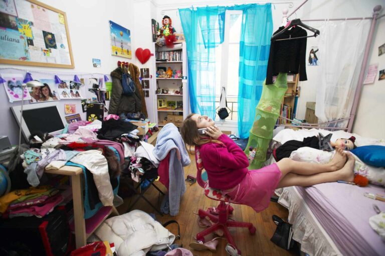 Quel âge est trop vieux pour nettoyer la chambre de votre enfant ?