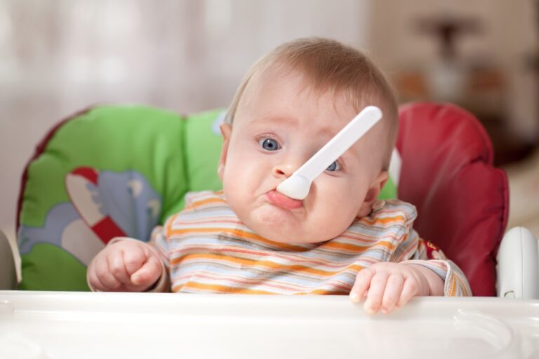 Les pratiques alimentaires précoces sont essentielles pour façonner le microbiome oral tout au long de la vie