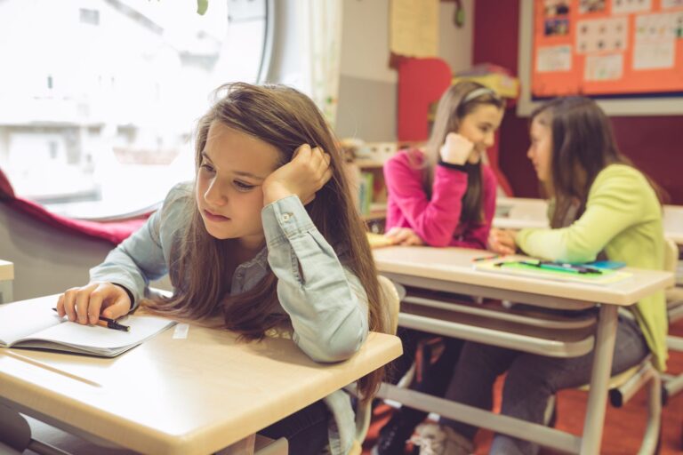 Des filles de la 5e à la 12e année aux prises avec leur santé mentale