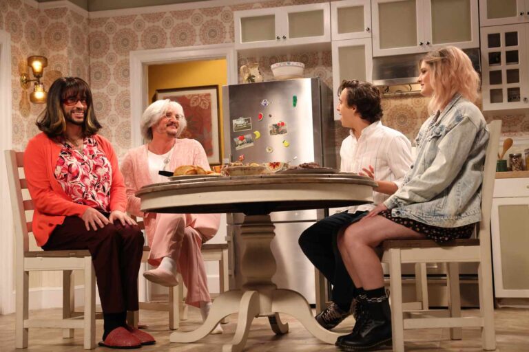 Le sketch de SNL sur les familles Latinx partage un message important