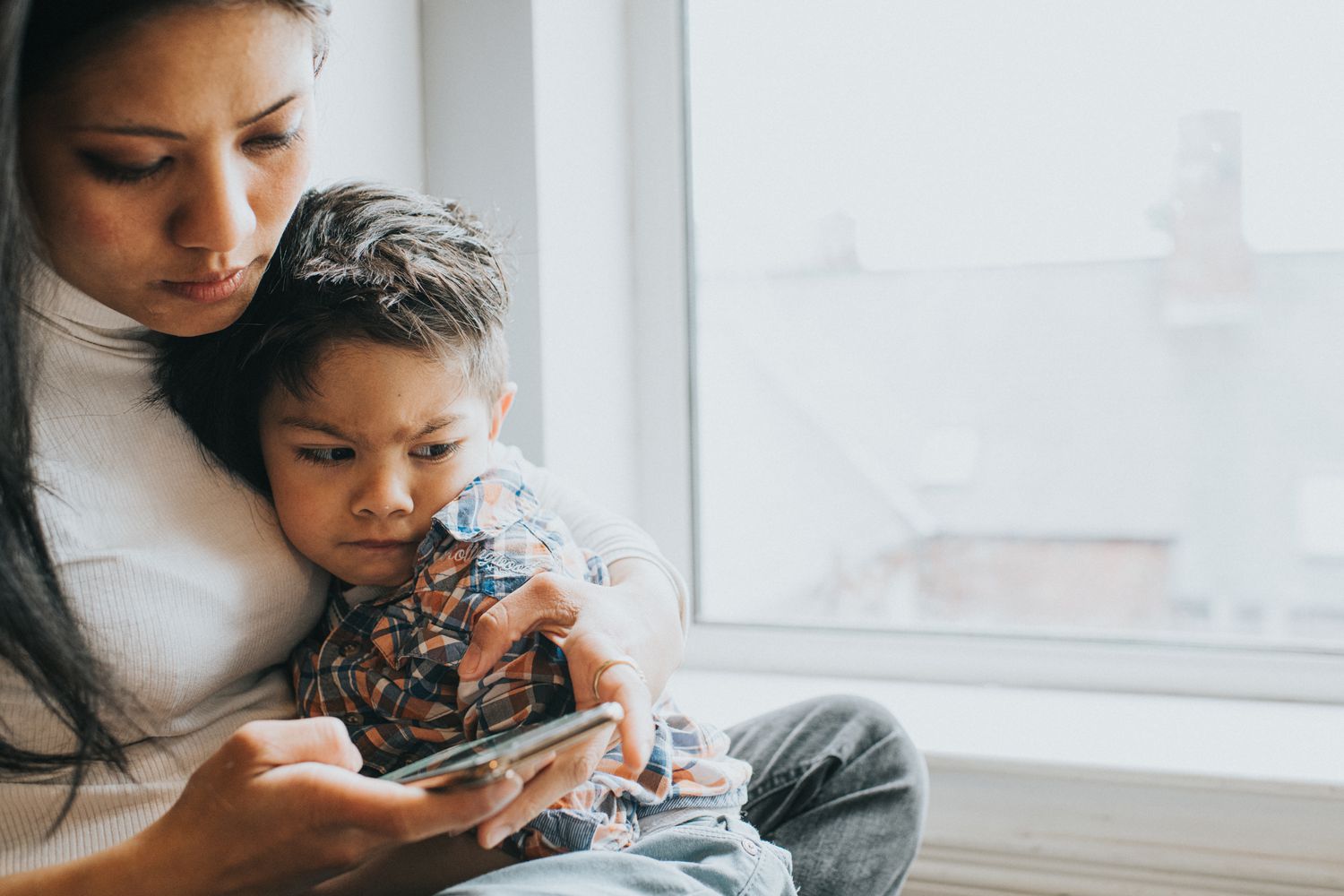La plupart des parents se tournent vers les réseaux sociaux pour obtenir des conseils