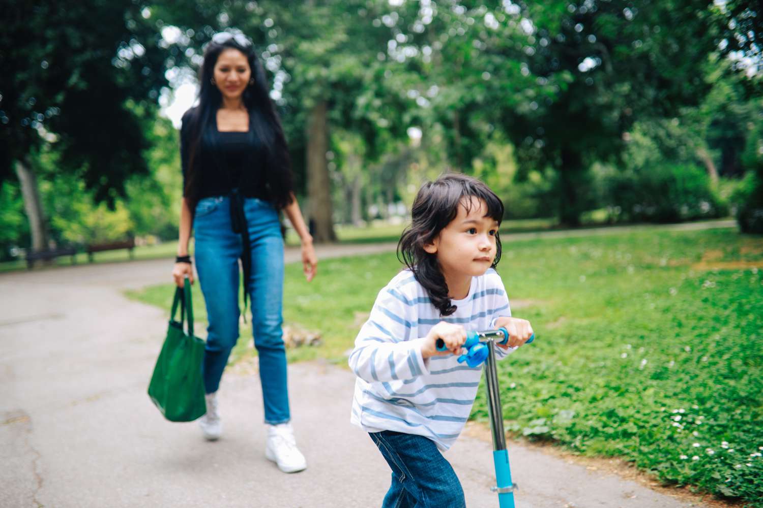 Une trottinette pour tout-petits est-elle adaptée à votre enfant ?