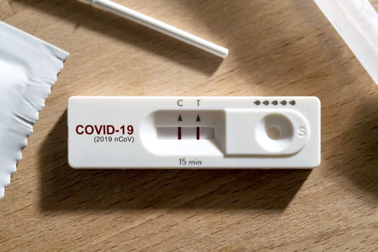 Le CDC pourrait abandonner la directive d’isolement COVID de 5 jours