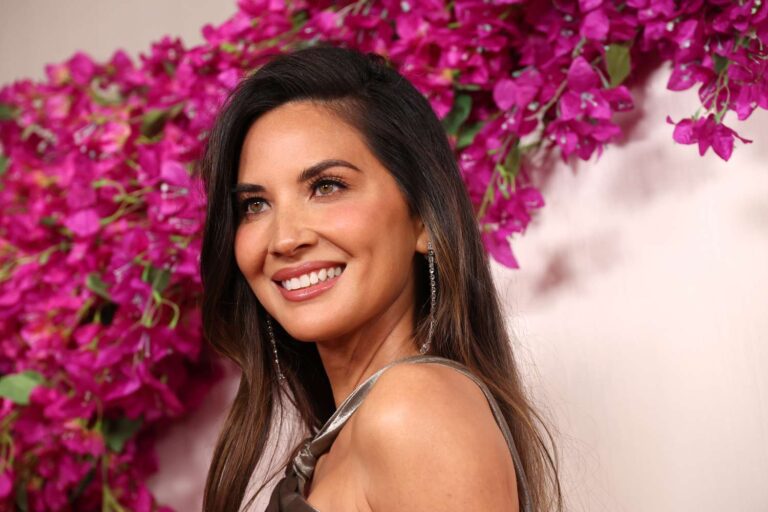 Olivia Munn souligne les risques de cancer du sein
