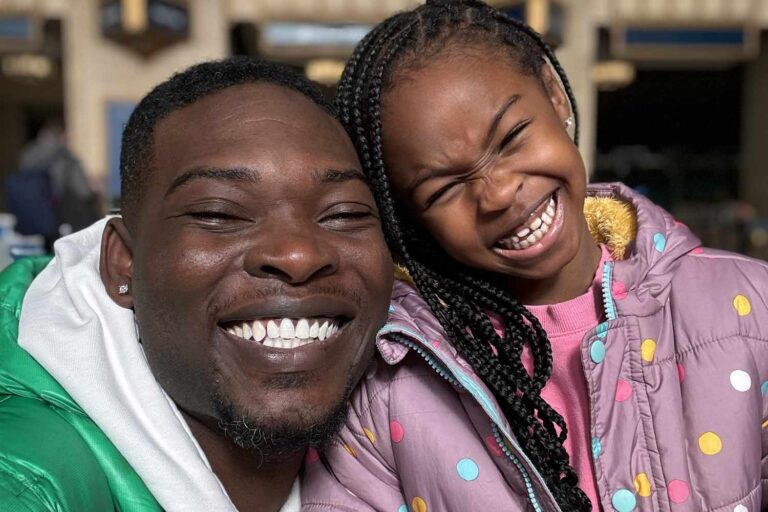 Le doux moment parental de papa avec sa fille devient viral