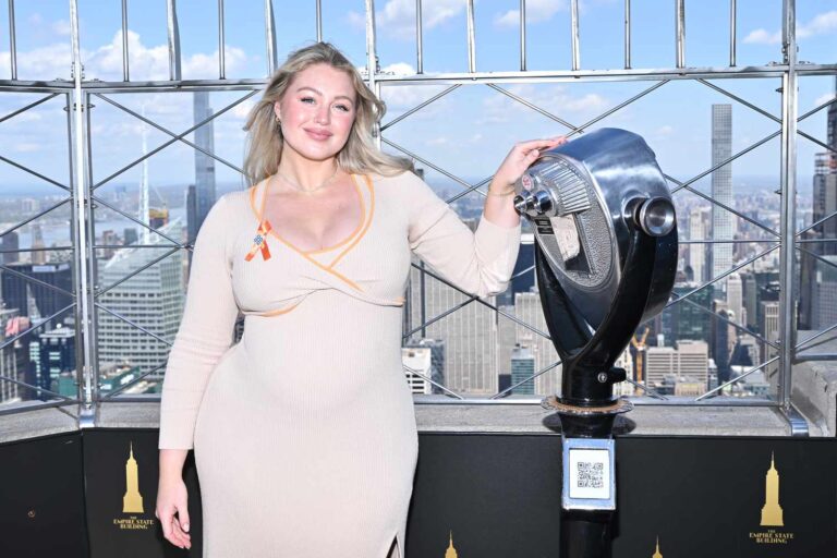 Iskra Lawrence parle de l'infertilité secondaire