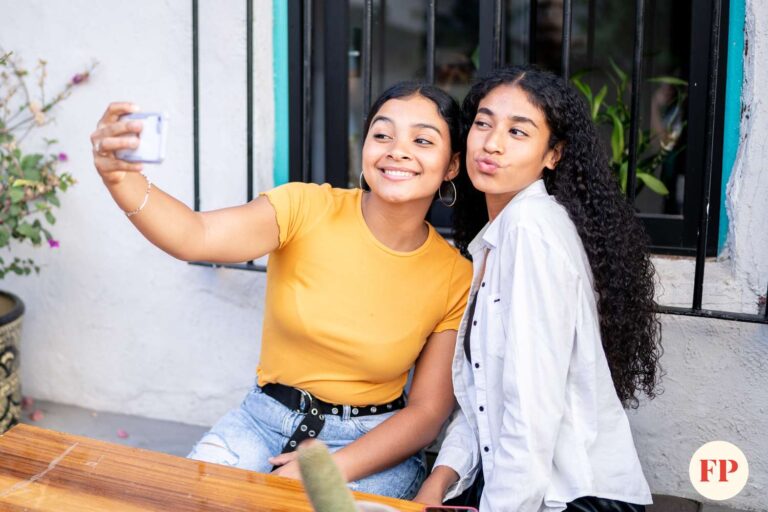 Comment élever des Latinas confiantes, selon les experts