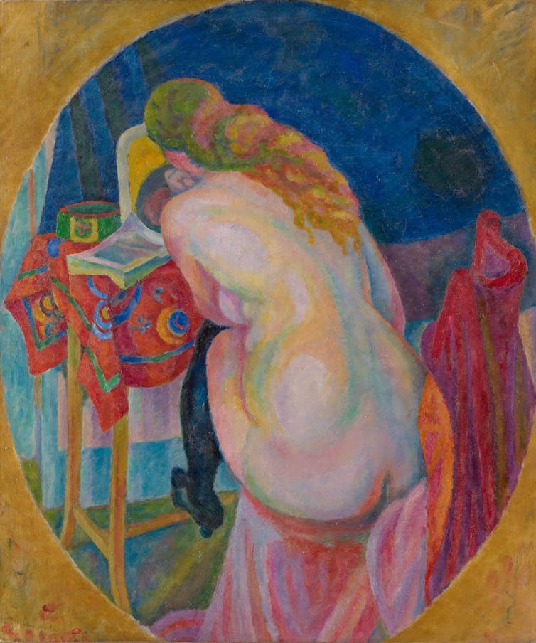 Le dos d'une femme peint aux pastels.