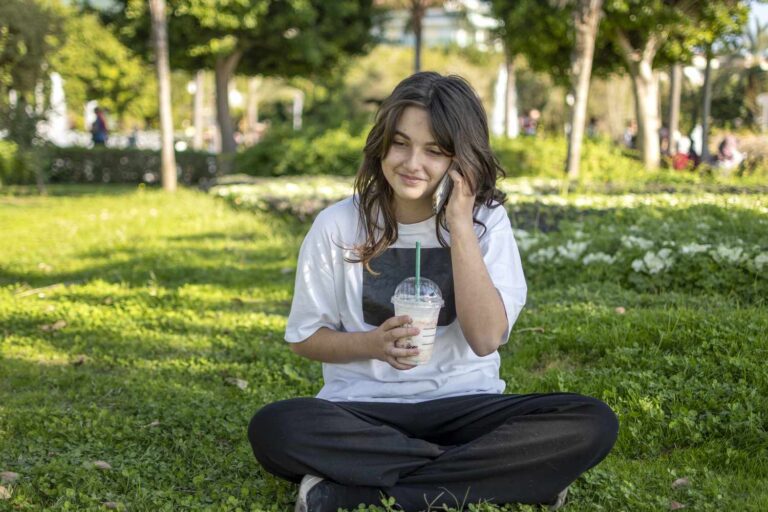 Les adolescents boivent-ils du café uniquement pour se sentir cool ?