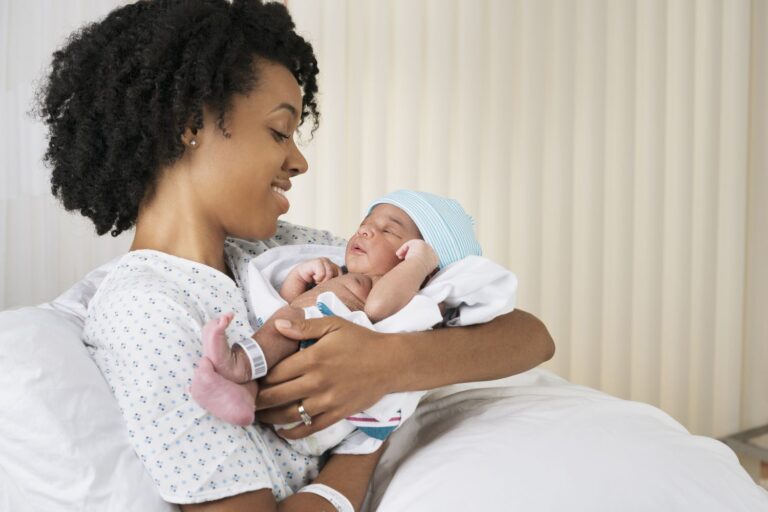 Tenez compte des futurs identifiants de messagerie lorsque vous choisissez un prénom pour votre bébé