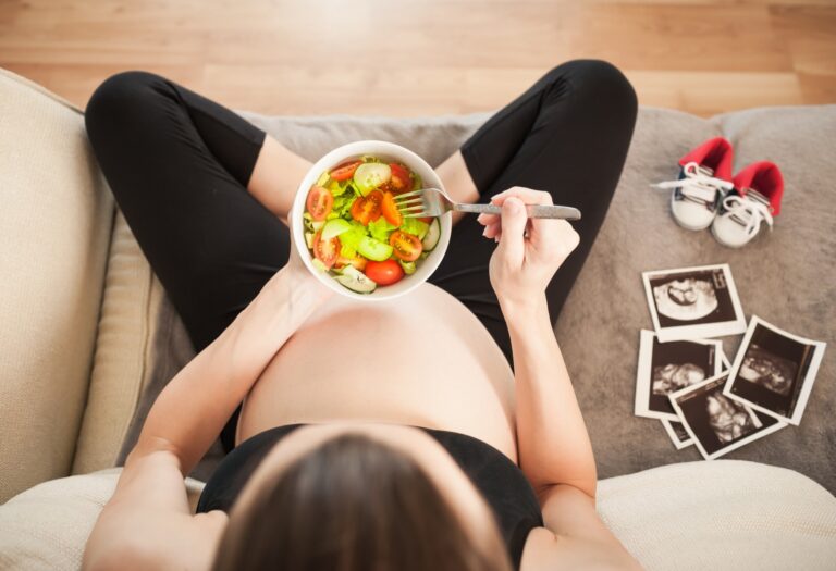 Comment un régime végétalien pendant la grossesse affecte-t-il la mère et le bébé ?