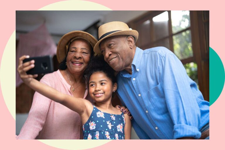 Un nouveau sondage montre les avantages d'être grand-parent pour le bien-être