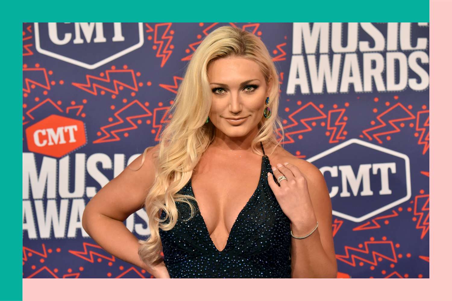 La fille de Hulk Hogan, Brooke, accueille des jumeaux
