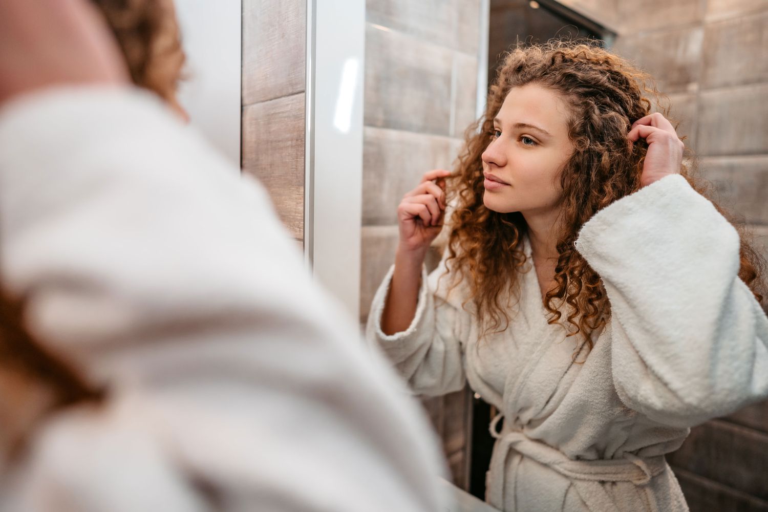 J'ai essayé le conditionneur d'eau de riz pour la perte de cheveux post-partum