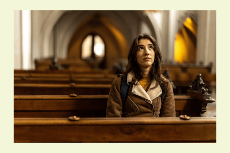Une nouvelle étude montre que plus de gens quittent leurs religions d'enfance