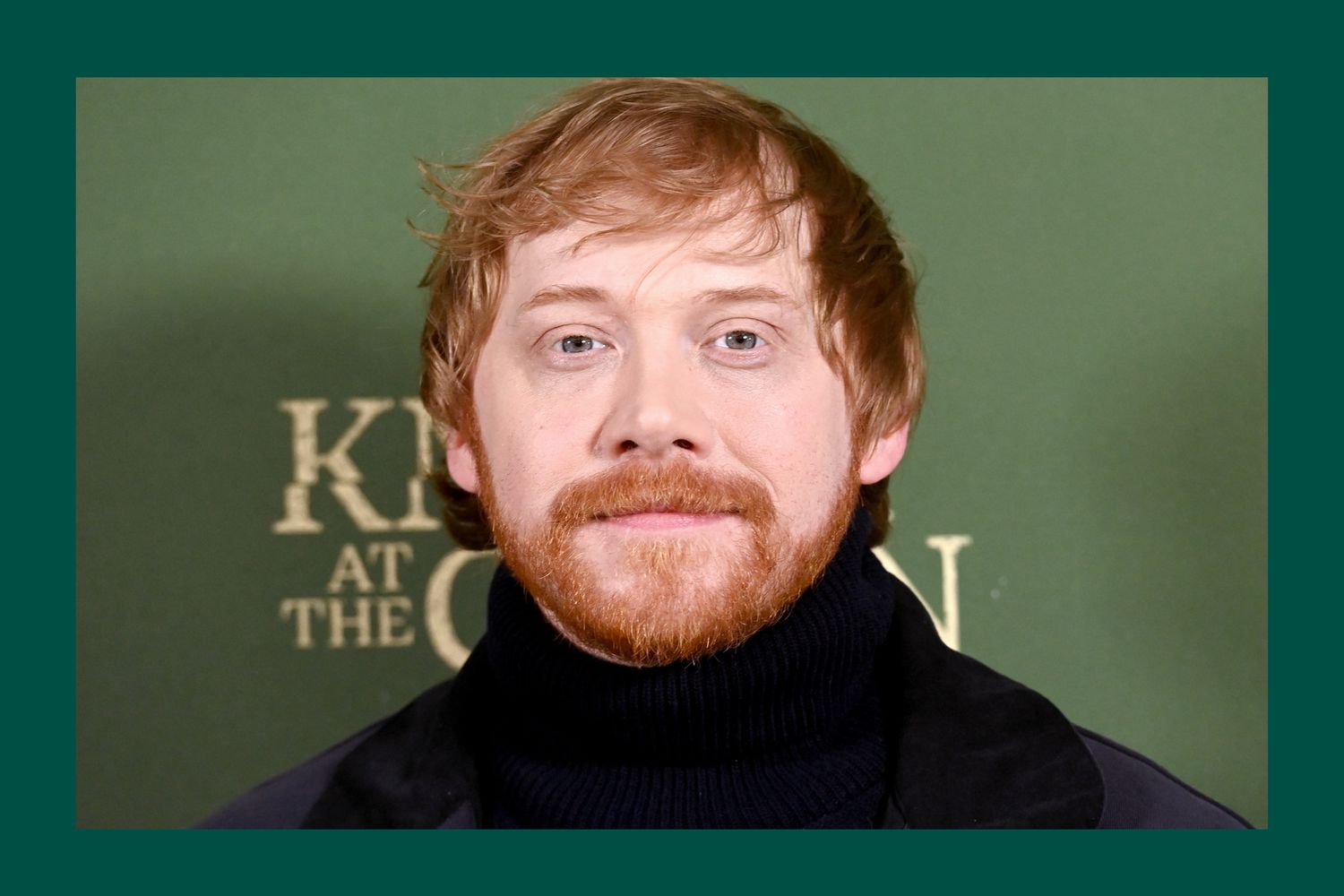 L'alun `` Harry Potter '' Rupert Grint accueille la petite fille