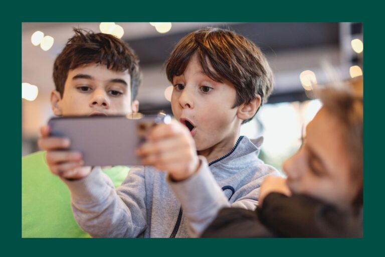 Les enfants de moins de 13 ans ne devraient pas avoir de smartphones, dit l'étude