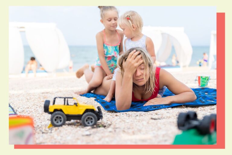 Maman quitte des vacances en famille tôt et déclenche un débat