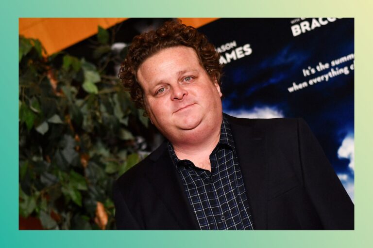 Patrick Renna accueille la petite fille avec un nom floral