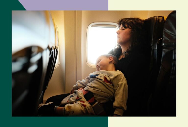Pourquoi 50% des parents disent qu'ils évitent ou retardent les voyages en avion