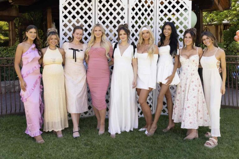 Dans le drame « MomTok » avec deux stars de « Secret Lives »