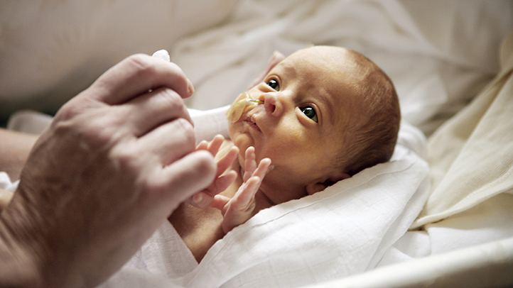 Comment les parents peuvent faire face pendant que leur bébé prématuré est à l'USIN