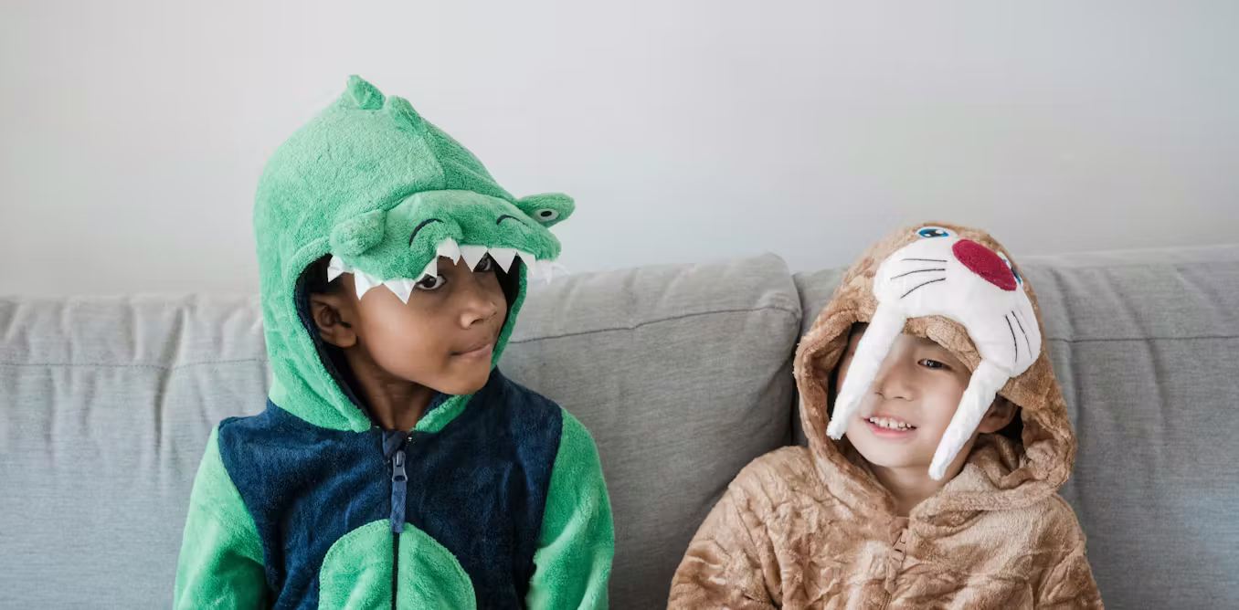 Faire semblant de jouer est une partie magique de l’enfance. De nouvelles recherches suggèrent que cela peut également aider la santé mentale