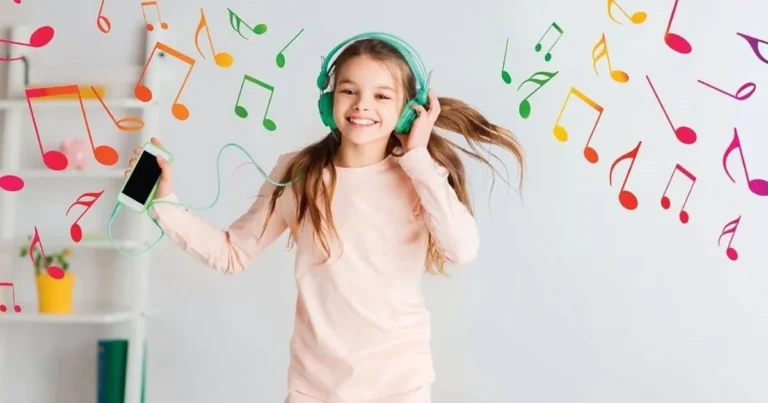 Comment parler aux enfants du contenu sexuel des chansons populaires